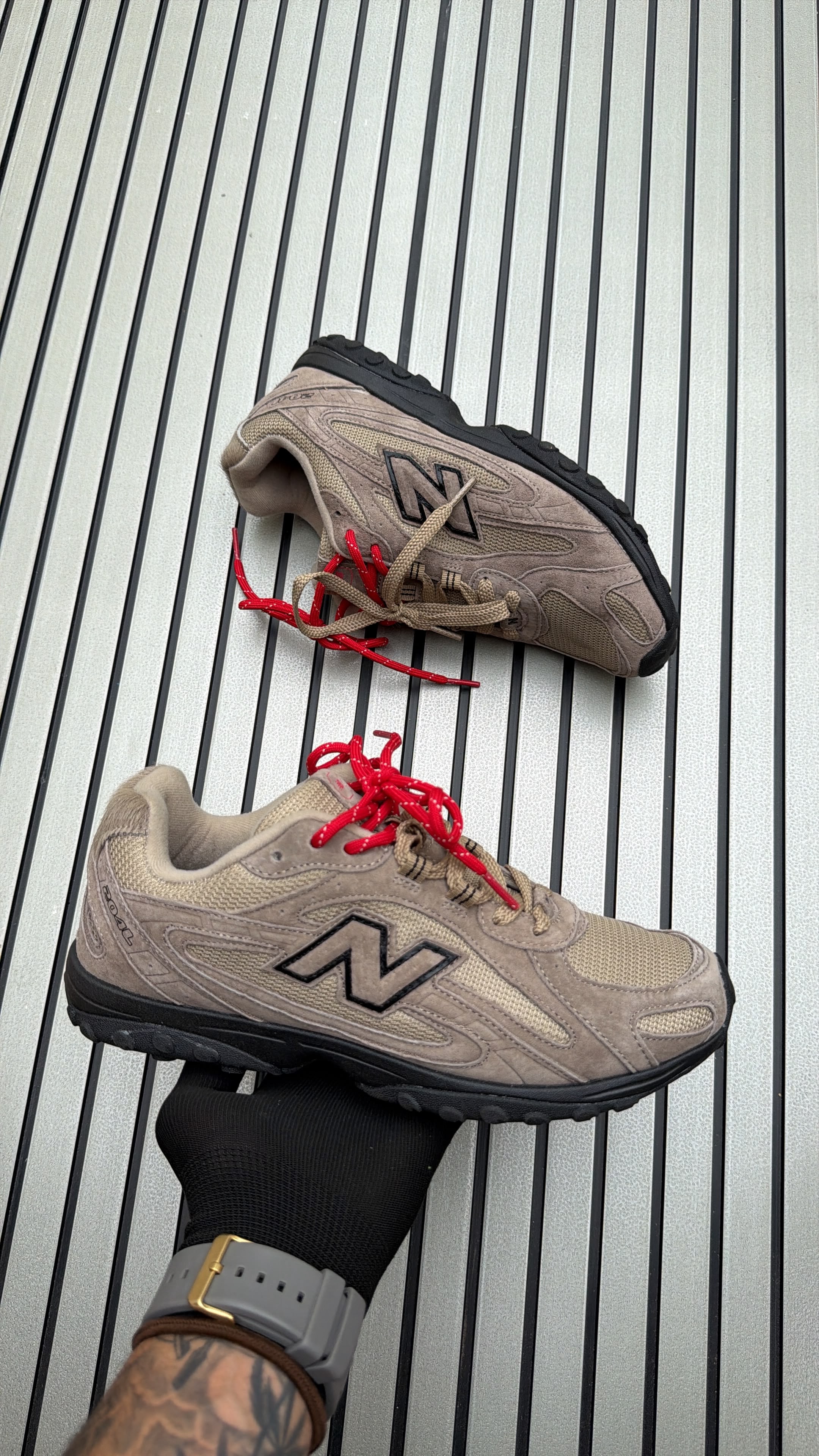 New Balance 204L