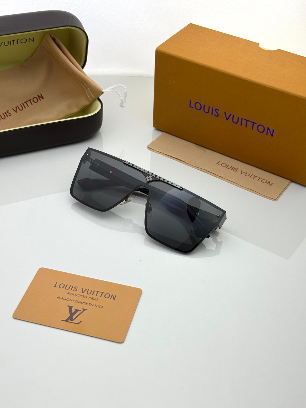 LOUIS VUITTON 58523 BLACK
