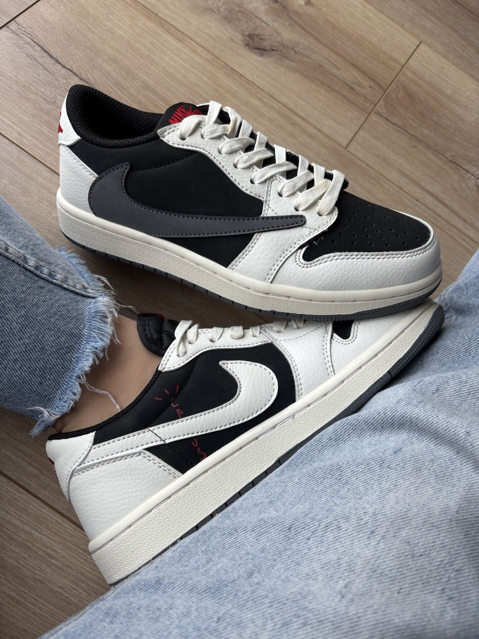Nike Air Jordan 1 Low x Travis Scott Grey Fog