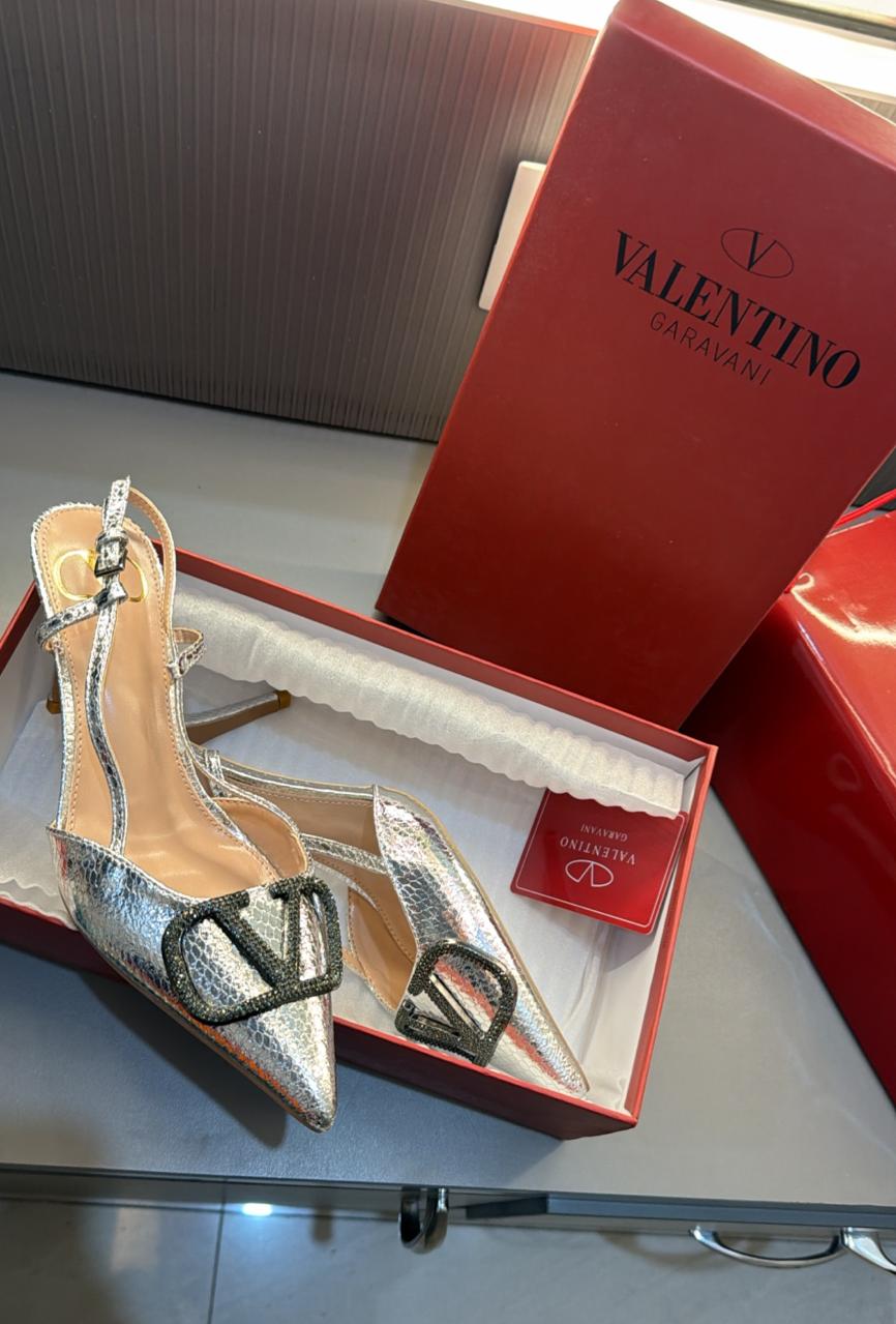 Valentino new heels
12A