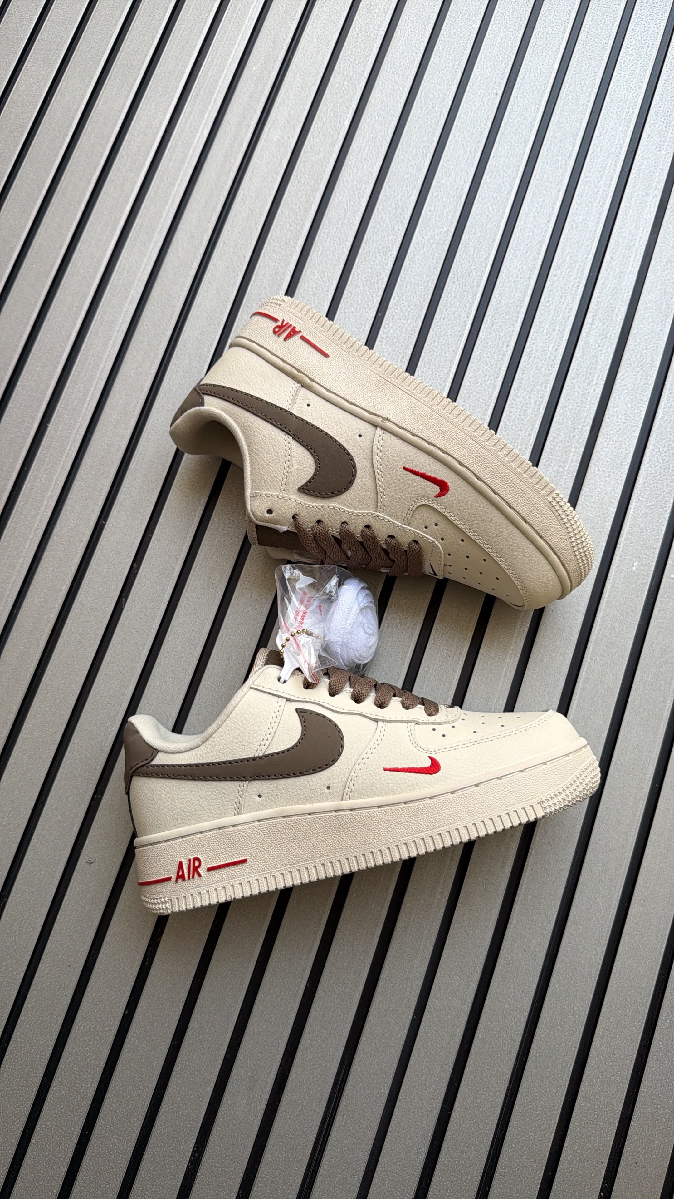 Nike Airforce  brown tick