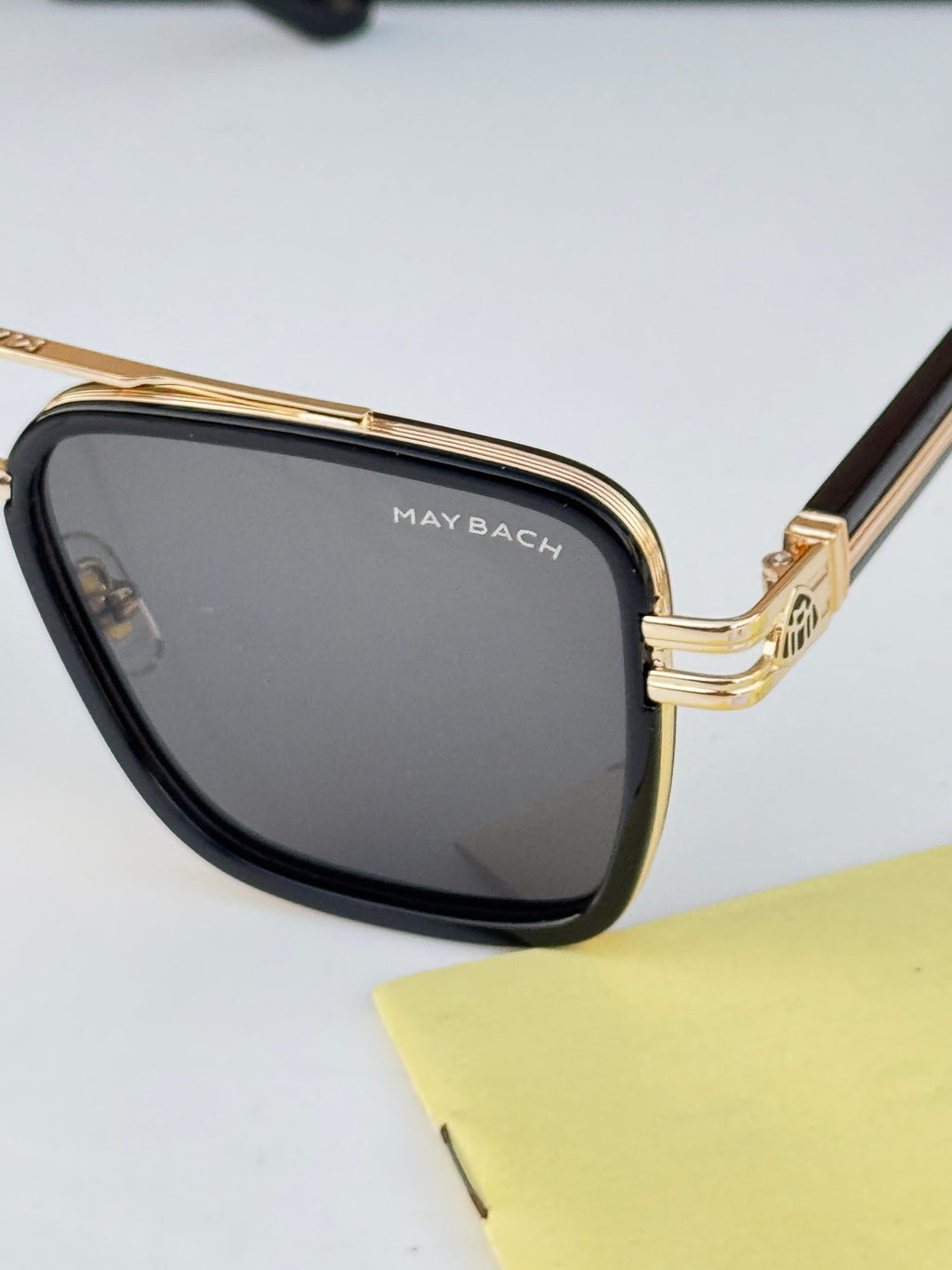 Maybach Z34 gold black