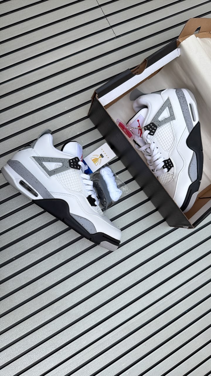 Nike jordan retro 4