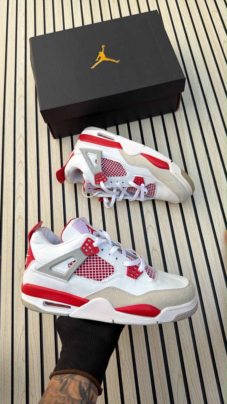 Nike jordan retro 4