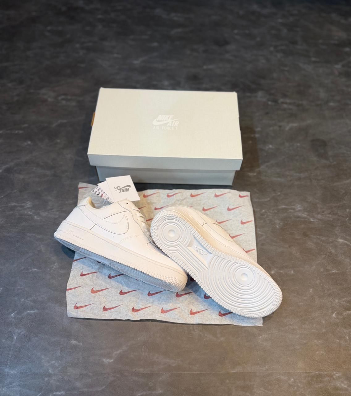 Nike Air Force 1 White