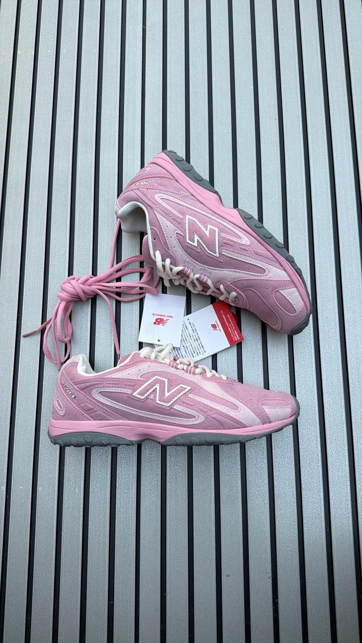 New Balance 204L