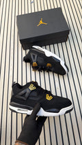 Nike jordan retro 4