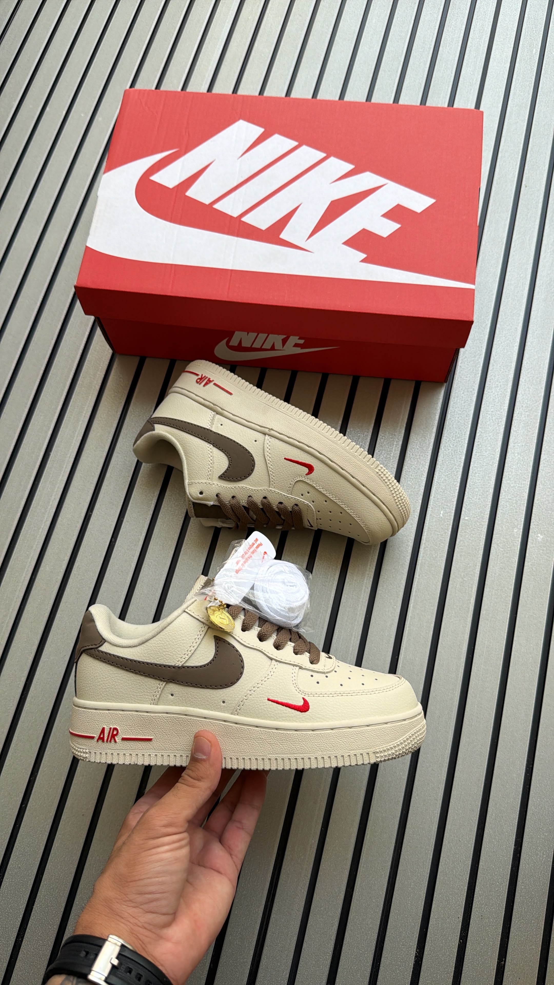 Nike Airforce  brown tick